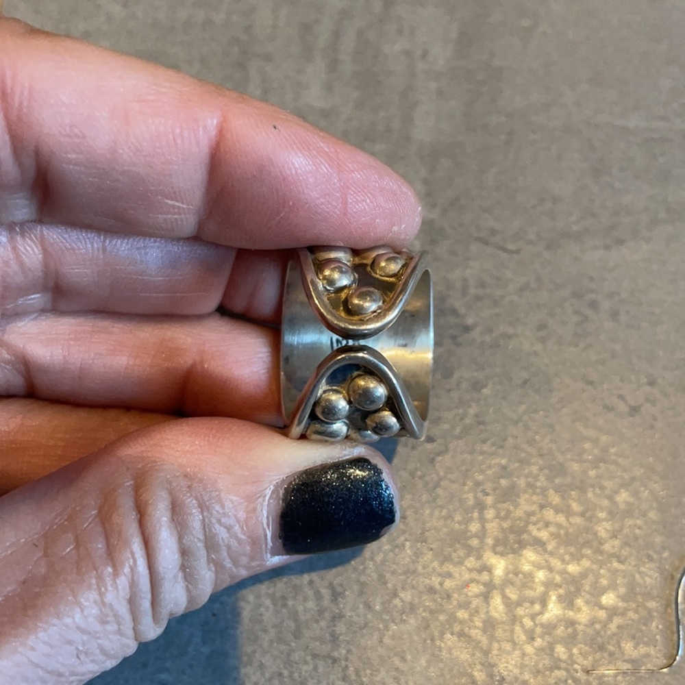 Signed, Stamped and super Awesome Silver cocktail ring. - Picture 4 of 6